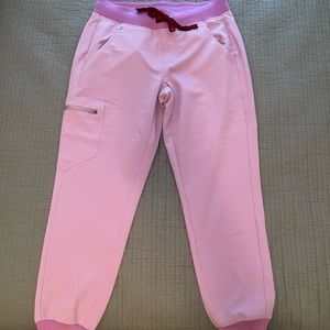 FIGS Zamora joggers (Lavender)